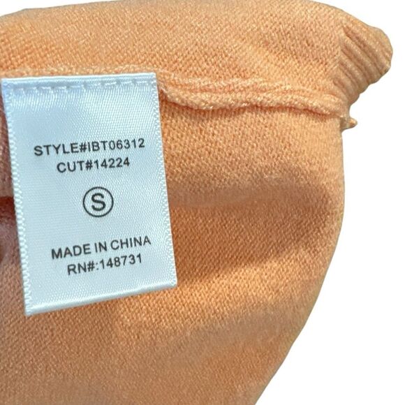 Tilly’s Blue Blush Cropped Coral Varsity Sweater Vest - Picture 3 of 4